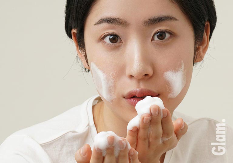 6 Common Cleansing Mistakes to Avoid | Cleansing Skincare Tips